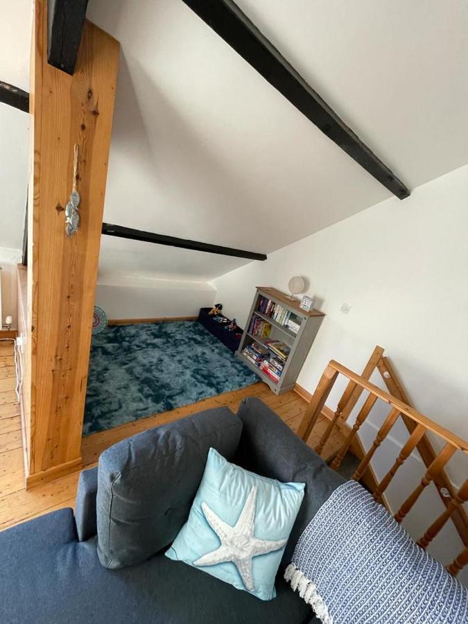 Appartement Harbour Loft! Newly Refurbished 3 Bed Flat! à Burry Port Extérieur photo