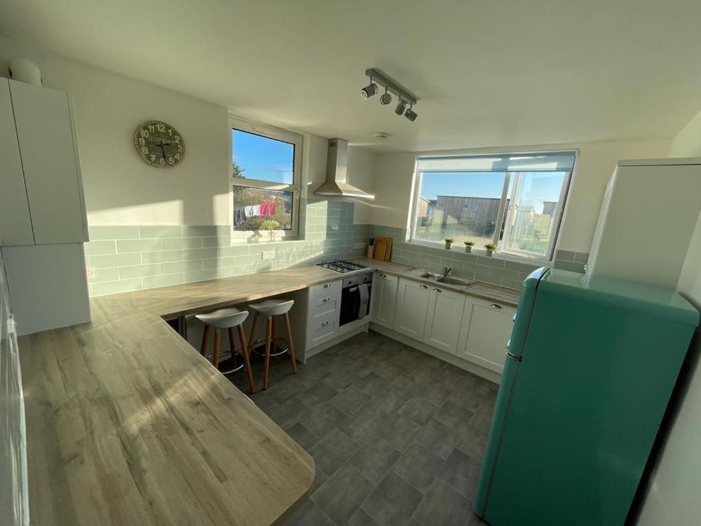 Appartement Harbour Loft! Newly Refurbished 3 Bed Flat! à Burry Port Extérieur photo