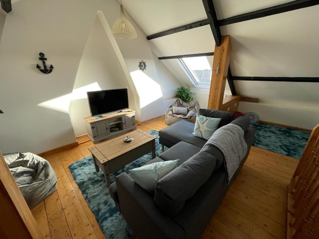 Appartement Harbour Loft! Newly Refurbished 3 Bed Flat! à Burry Port Extérieur photo